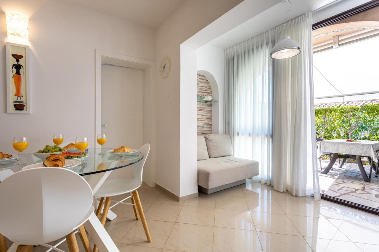 Apartments House Barbara Корнич Экстерьер фото